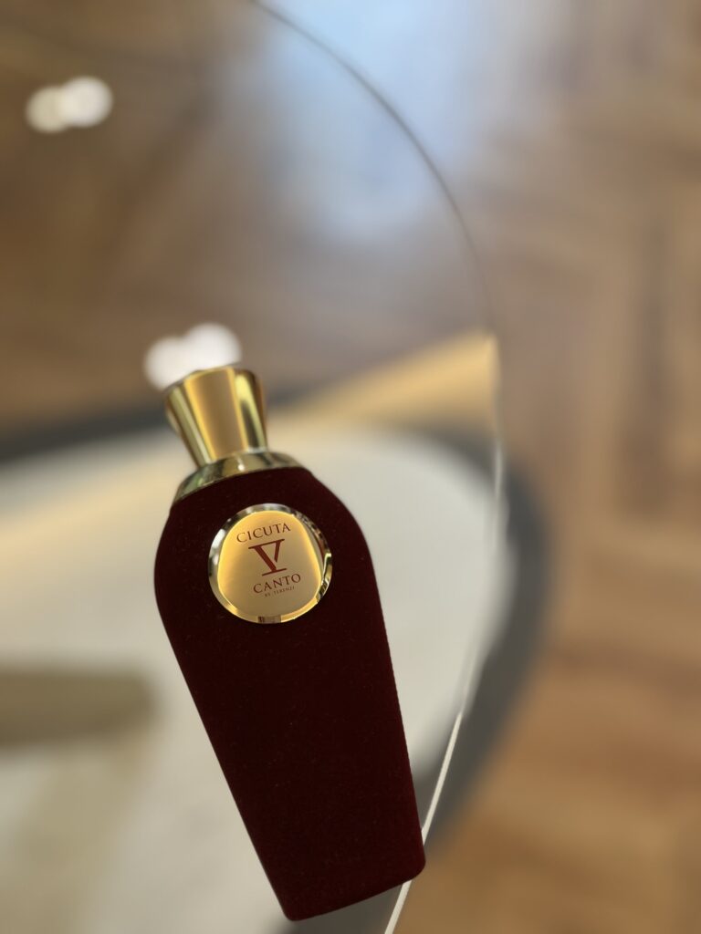 Cicuta v canto - perfumy niszowe o zapachu róży